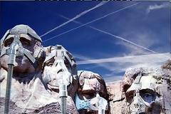 Οι παράξενοι σχηματισμοί σε σχήμα Χ των chemtrails