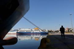 Η Χρυσή Αυγή στηρίζει τους Έλληνες ναυτεργάτες