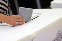 Ιταλία: Σαφές προβάδισμα της κεντροαριστεράς σύμφωνα με νέες δημοσκοπήσεις