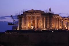 Η Αθήνα ξεπουλάει τα φιλέτα του εξωτερικού