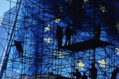 «Το τέλος της Δημοκρατίας των καταναλωτών»