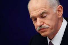 ΕΛ.ΑΣ. σε Παπανδρέου: «Μη βγεις έξω, θα φας ξύλο»...!!!