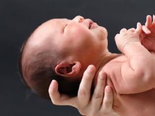 Φωτογραφία για Προσπάθησαν να πουλήσουν μωρό 10 ημερών έναντι 10.000 ευρώ