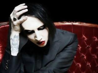Φωτογραφία για Ο Marilyn Manson Λιποθύμησε επί σκηνής... [Video]