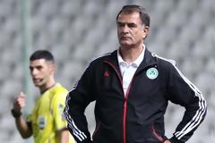 Ο Μπάγεβιτς κέρδισε τους Κύπριους αλλά τους πήρε τα μισά