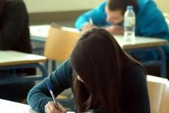 Από το 2008 περιμένουμε τις εξετάσεις για την πιστοποίηση, αναφέρει αναγνώστης
