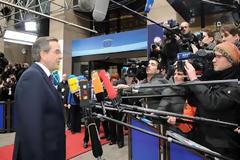 Επιστροφή στα εσωτερικά μέτωπα για τον πρωθυπουργό