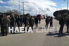 Αμαλιάδα: Έκλεισαν το δρόμο στη Μαραθιά οι αγρότες