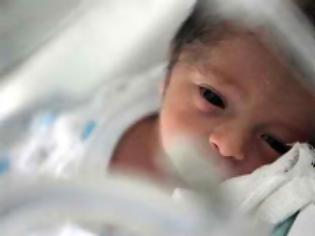 Φωτογραφία για Πως έσωσε το παιδί που κυοφορούσε, ενώ οι γιατροί έλεγαν να το ρίξει!