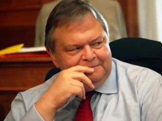 Φωτογραφία για Επαναβεβαίωση της… αρχηγίας του θα ζητήσει ο Βενιζέλος!