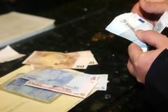 Ελεγχος σε όσους πληρώνουν δόση στεγαστικού πάνω από το 40% του εισοδήματός τους