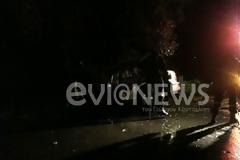 Χαλκίδα: Το αυτοκίνητο κάηκε και το παλικάρι μεταφέρθηκε στο νοσοκομείο!