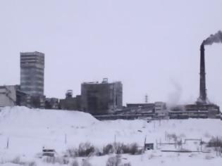 Φωτογραφία για Θρίλερ από έκρηξη σε ανθρακωρυχείο στη Ρωσία