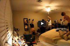 Harlem Shake: Η νέα παγκόσμια τρέλα [Videos]
