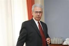 «Δεν τίθεται θέμα κατώτατου μισθού», σβήνει το ΥΠΟΙΚ τη φωτιά που άναψε ο Μέργος