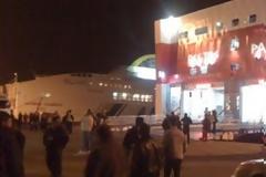 Μεθυσμένος επιβάτης βούτηξε από το πλοίο στη θάλασσα