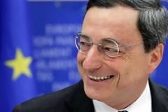 Ντράγκι: Υπερβολικός ο όρος «νομισματικός πόλεμος»