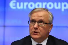 Ολι Ρεν: αναθεώρηση του κατώτατου μισθού το 2014