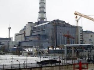 Φωτογραφία για Κατέρρευσε η στέγη του αντιδραστήρα Νο 4 στο Τσέρνομπιλ