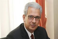 Γ. Μέργος: Δεν παίρνω τρεις μισθούς