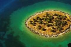 Tα 5 περιζήτητα ελληνικά νησιά και πόσο πωλούνται