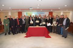 ΣΥΝΔΕΣΜΟΣ ΕΦΕΔΡΩΝ ΑΞΙΩΜΑΤΙΚΩΝ Ν. ΧΑΛΚΙΔΙΚΗΣ - ΒΡΑΒΕΥΣΗ ΧΑΛΚΙΔΙΚΙΩΤΩΝ ΠΟΛΕΜΙΣΤΩΝ ΣΤΗΝ ΚΥΠΡΟ ΚΑΙ ΚΟΠΗ ΠΙΤΑΣ