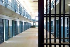 Τρόφιμα, ρούχα και φάρμακα σε 2500 κρατούμενους από την ΜΚΟ 