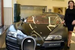 Γυναίκα πούλησε 11 Bugatti Veyron σε ένα χρόνο