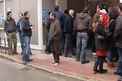 Κραυγή απόγνωσης από τους εργαζόμενους στα πεντάμηνα - Διαμαρτυρία στο γραφείο του Σταϊκούρα
