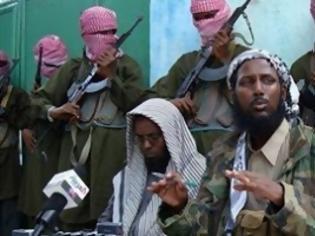 Φωτογραφία για Σομαλοί Ισλαμιστές εκτέλεσαν όμηρο στρατιώτη από την Κένυα