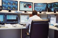 PwC: «Το κράτος να βοηθήσει τον ιδιωτικό τομέα» λένε οι μάνατζερ