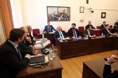4,5 ΔΙΣ ΔΟΛΑΡΙΑ ΤΟ ΠΟΣΟ ΠΟΥ ΔΙΑΚΙΝΗΘΗΚΕ ΣΤΗ ΛΙΣΤΑ ΛΑΓΚΑΡΝΤ