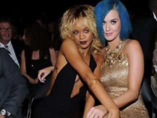 Φωτογραφία για H Katy Perry αποφεύγει την κολλητή της Rihanna