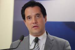 Αδωνις: Καλύτερα στο Γκουαντάναμο, παρά στην επιτροπή