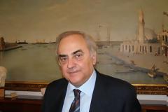 Ο ΚΥΡΙΑΚΟΣ ΒΙΡΒΙΔΑΚΗΣ ΥΦΥΠΟΥΡΓΟΣ ΑΡΜΟΔΙΟΣ ΓΙΑ ΤΟ ΕΣΠΑ
