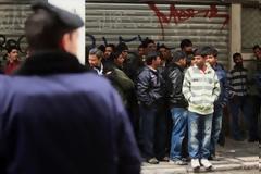 Προσαγωγές και συλλήψεις παράνομων μεταναστών στο κέντρο της Αθήνας