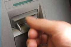 Έκλεψε κάρτα ανάληψης και «σήκωσε» 600 ευρώ