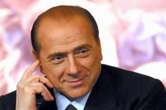 Μπερλουσκόνι: «Μικρός άρμεγα αγελάδες»