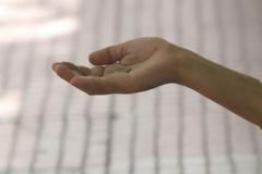 Επαγγελματίες ζητιάνοι και ηθικοί εκβιασμοί στο Αγρίνιο
