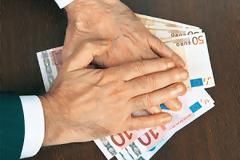 Χάνουμε σχεδόν 10% του ΑΕΠ από τη διαφθορά