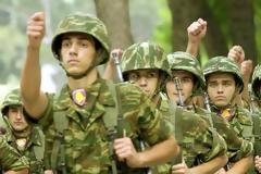 ΜΕΤΡΑ ΚΑΙ ΟΧΙ ΚΟΥΦΙΑ ΛΟΓΙΑ ΓΙΑ ΤΟΥΣ ΣΤΡΑΤΕΥΜΕΝΟΥΣ
