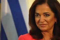 ΜΕΙΩΣΗ ΦΟΡΟΛΟΓΙΚΩΝ ΣΥΝΤΕΛΕΣΤΩΝ ΠΡΟΤΕΙΝΕΙ Η ΝΤΟΡΑ ΜΠΑΚΟΓΙΑΝΝΗ