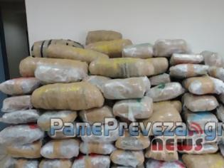 Φωτογραφία για Πρέβεζα: Μεγάλη επιτυχία της δίωξης ναρκωτικών - Κατασχέθηκαν πάνω από 250 κιλά κάνναβης