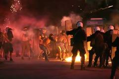 Δέκα λεπτά «συμβολικής» βίας