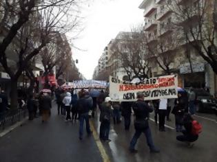 Φωτογραφία για Κομφούζιο στο κέντρο της Θεσσαλονίκης από την πορεία των σπουδαστών  των Τ.Ε.Ι