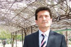 «Ένας οικονομικά εξαθλιωμένος στρατιωτικός είναι άχρηστος και επικίνδυνος»
