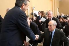 Ιστορική χειραψία Μητσοτάκη - Σαμαρά