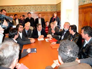Φωτογραφία για Συνάντηση Π. Καμμένου με εκπροσώπους Συντονιστικών Επιτροπών αγροτών από όλη την Ελλάδα
