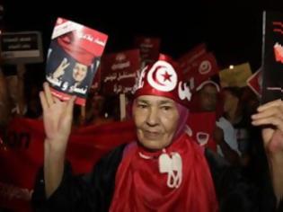 Φωτογραφία για Τυνησία: Παραμένει η πολιτική κρίση