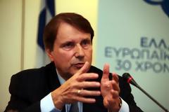 «Η Ελλάδα δεν έχει πιάσει ακόμη πάτο»